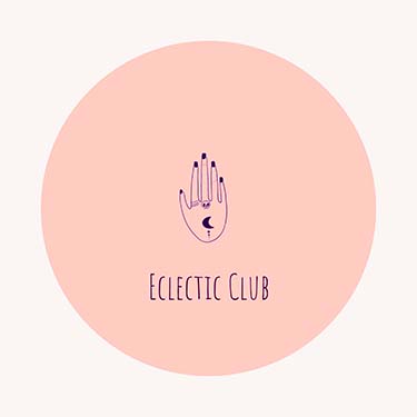 Logo Eclectic Club avec un fond beige.